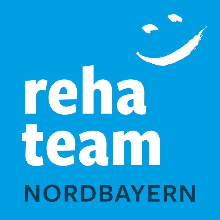 Logo reha team Nordbayern mit Smiley, weiße Schrift auf hellblauem Grund