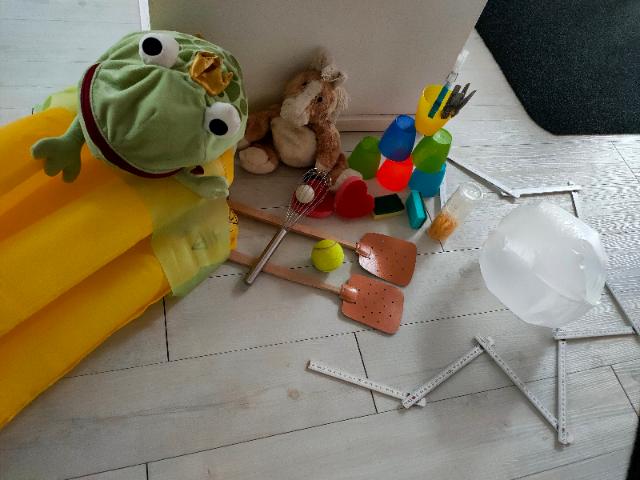 verschiedene Materialien zum spielen